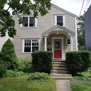 Guest house Comfy - Close To Everything, Halifax